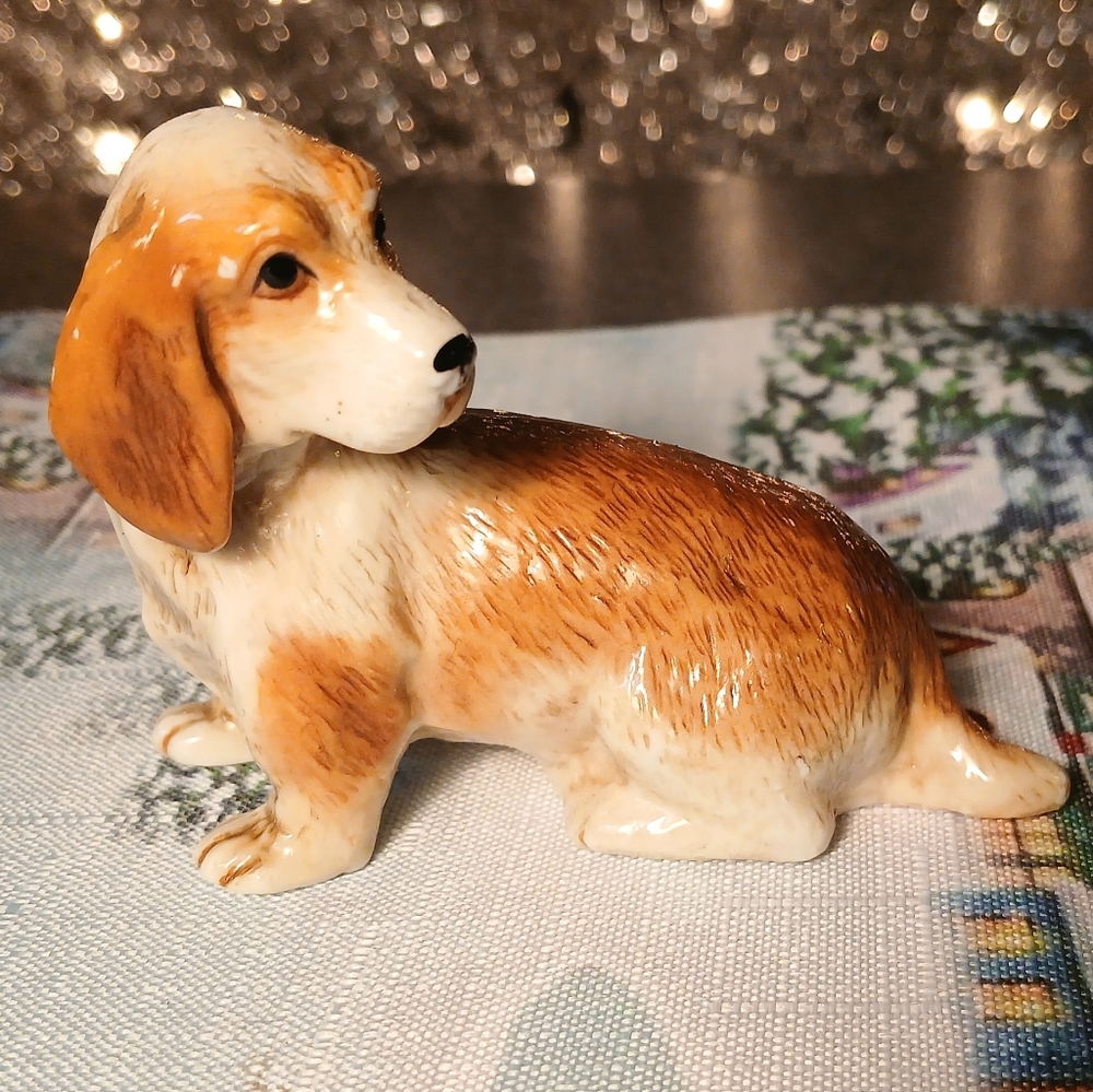 Grandeur Noel 2002 Santa Scene, Christmas,  Replacement Porcelain DOG